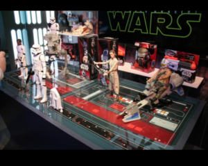 Assortimento action figures 20 cm