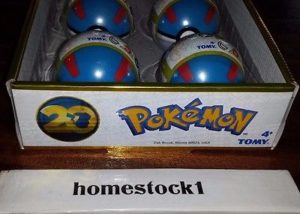 Box con pokeball: include un pokemon in ogni sfera.